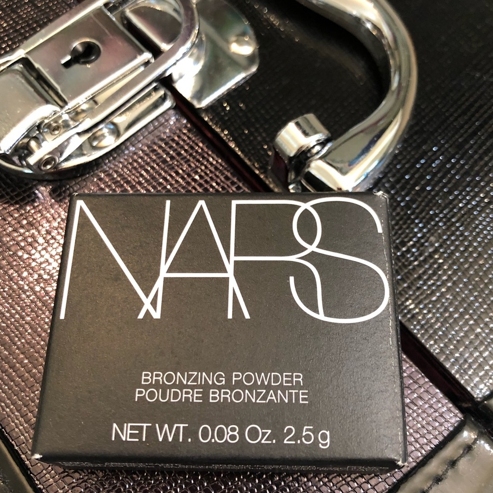 NARS bronzer in Laguna